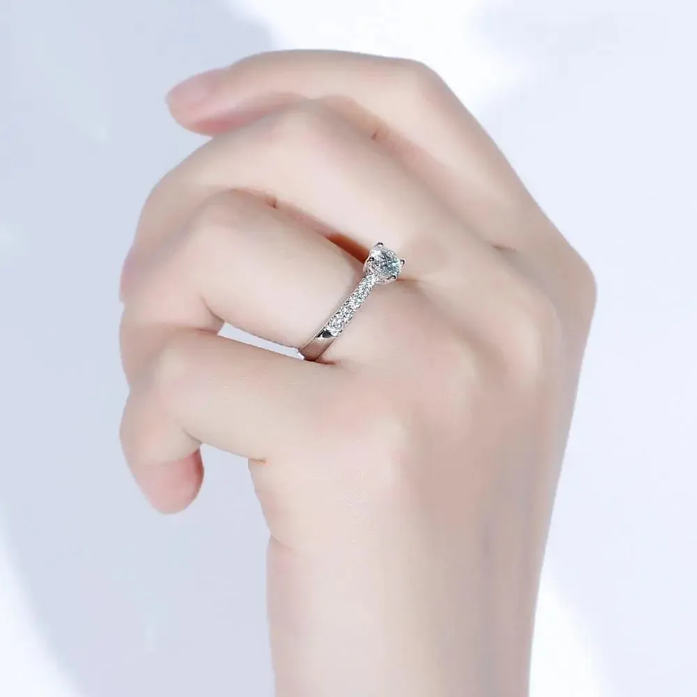 14k White Gold Moissanite Ring 0.6ct Center Stone