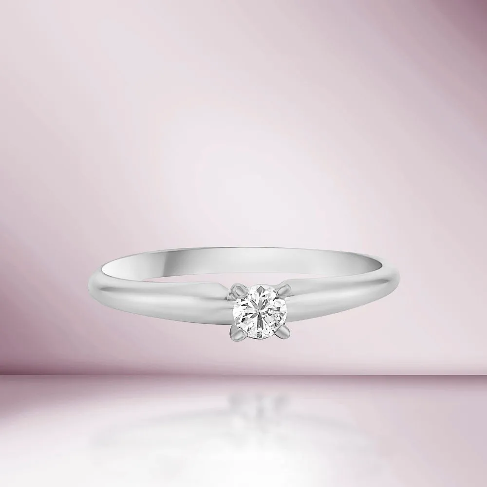 Diamond Solitaire Engagement Ring (0.10-0.30 ct.) 4-Prongs Setting in 14K Gold