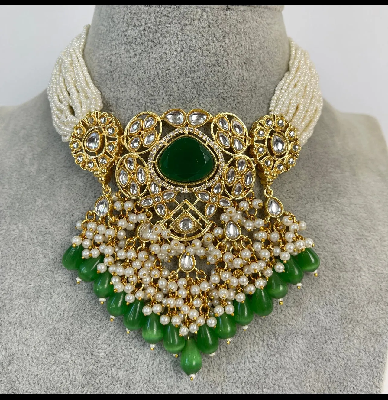 Emerald Green Pearl Kundan Choker 3 piece set