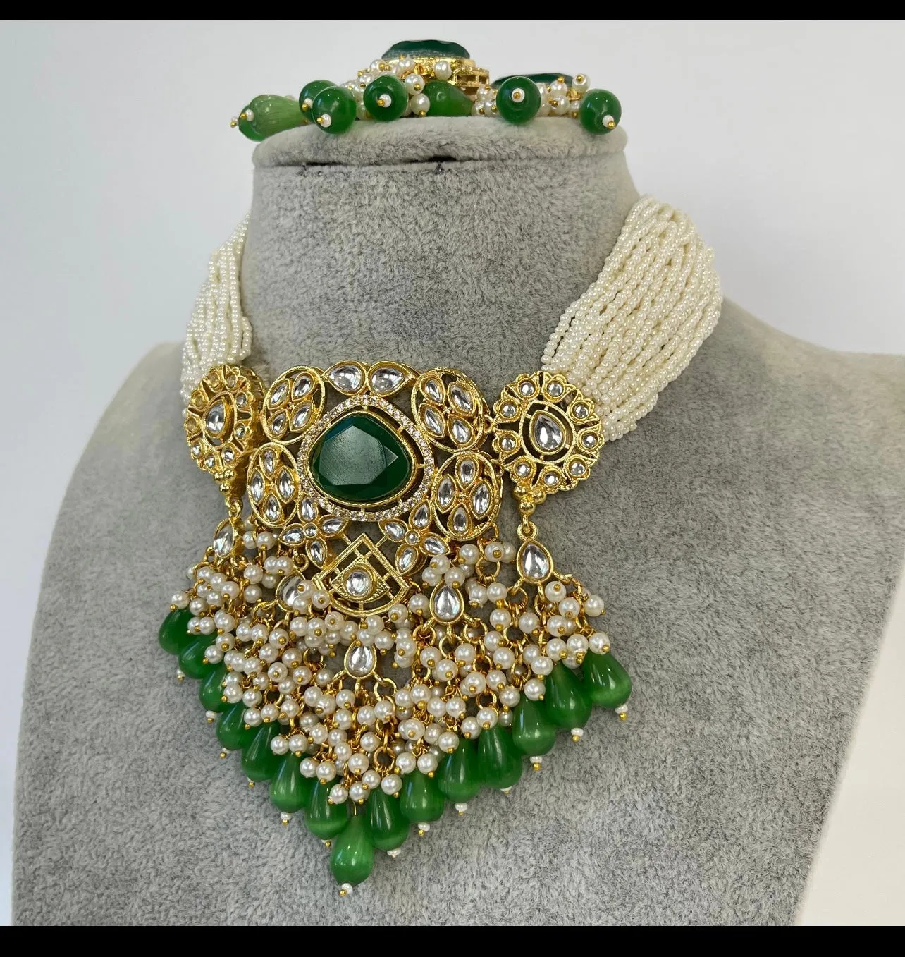 Emerald Green Pearl Kundan Choker 3 piece set