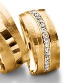 Furrer Jacot 18ct yellow gold TWVS 0.24ct diamond riple effect ring