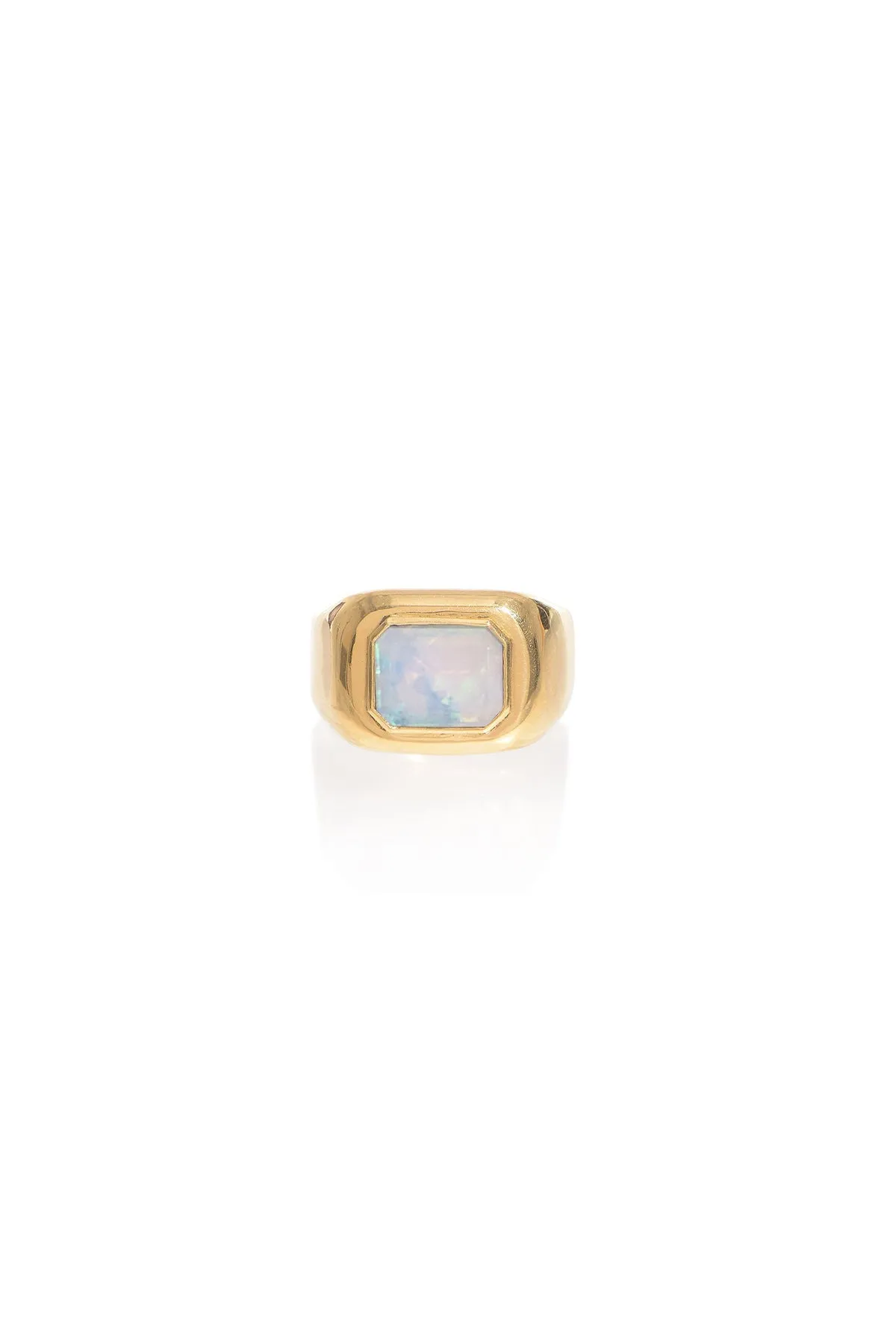 Large Ring in 18K Rose Gold & Mother of Pearl Stone