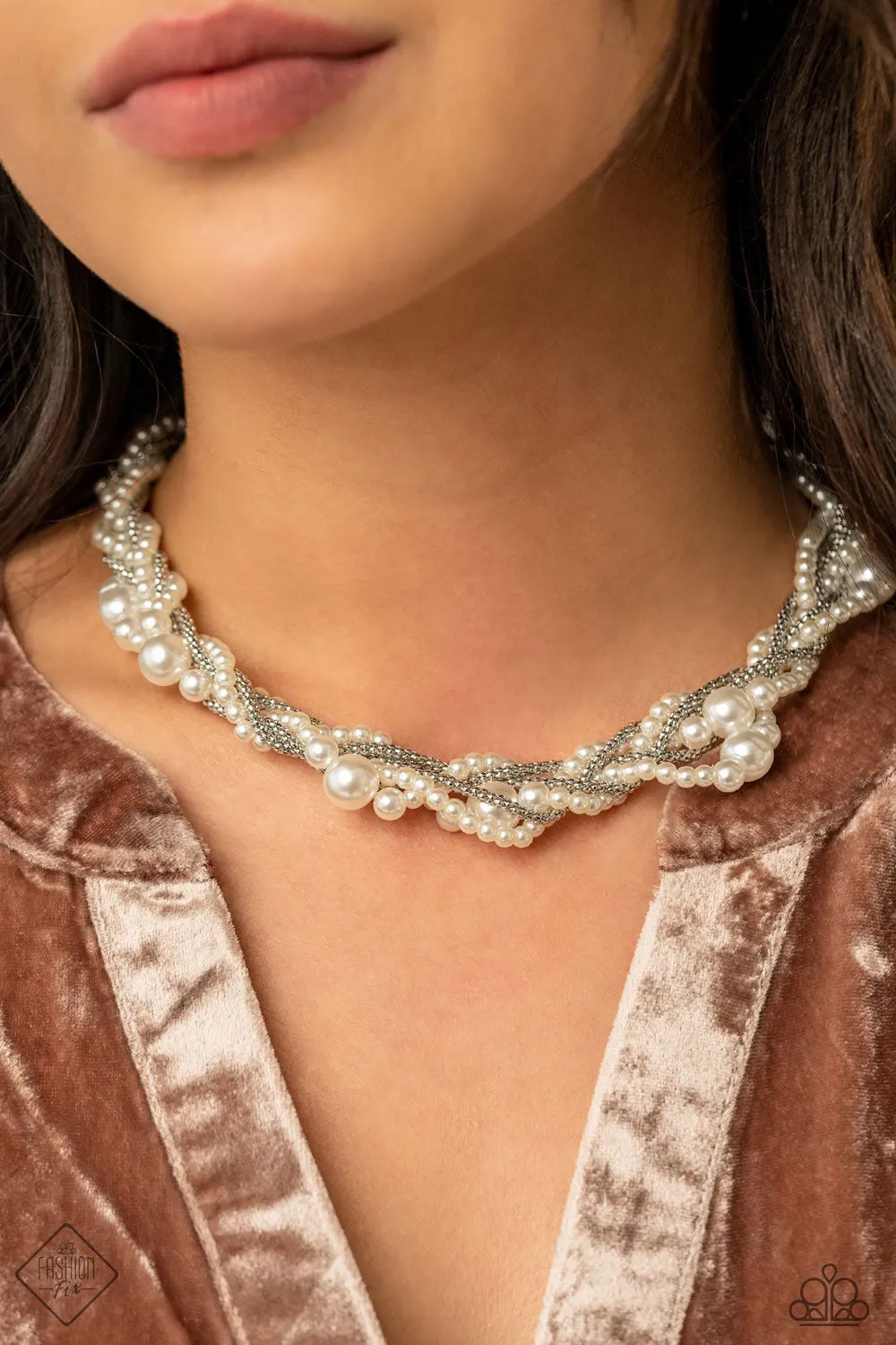 Paparazzi Fiercely 5th Avenue - March's Fashion Fix 2021 Complete Trend Blend