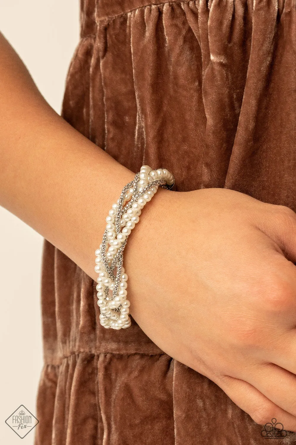 Paparazzi Fiercely 5th Avenue - March's Fashion Fix 2021 Complete Trend Blend