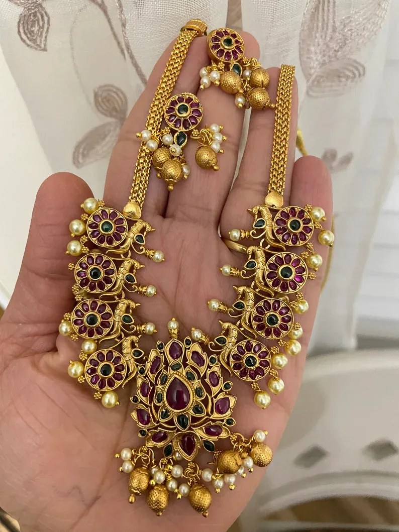 Red Green Kemp Stones Gold Necklace Set