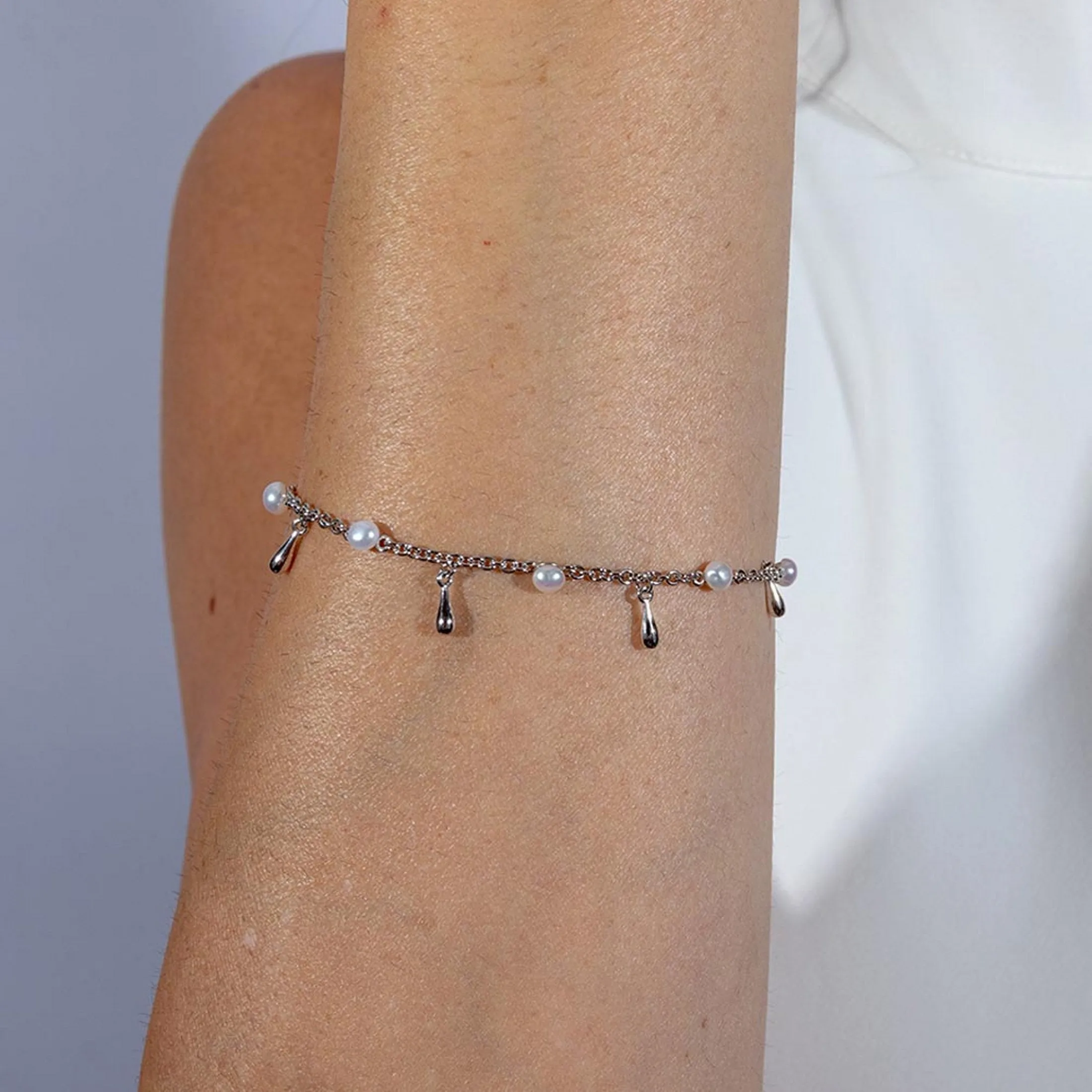 Royal Pearl Drop Bracelet