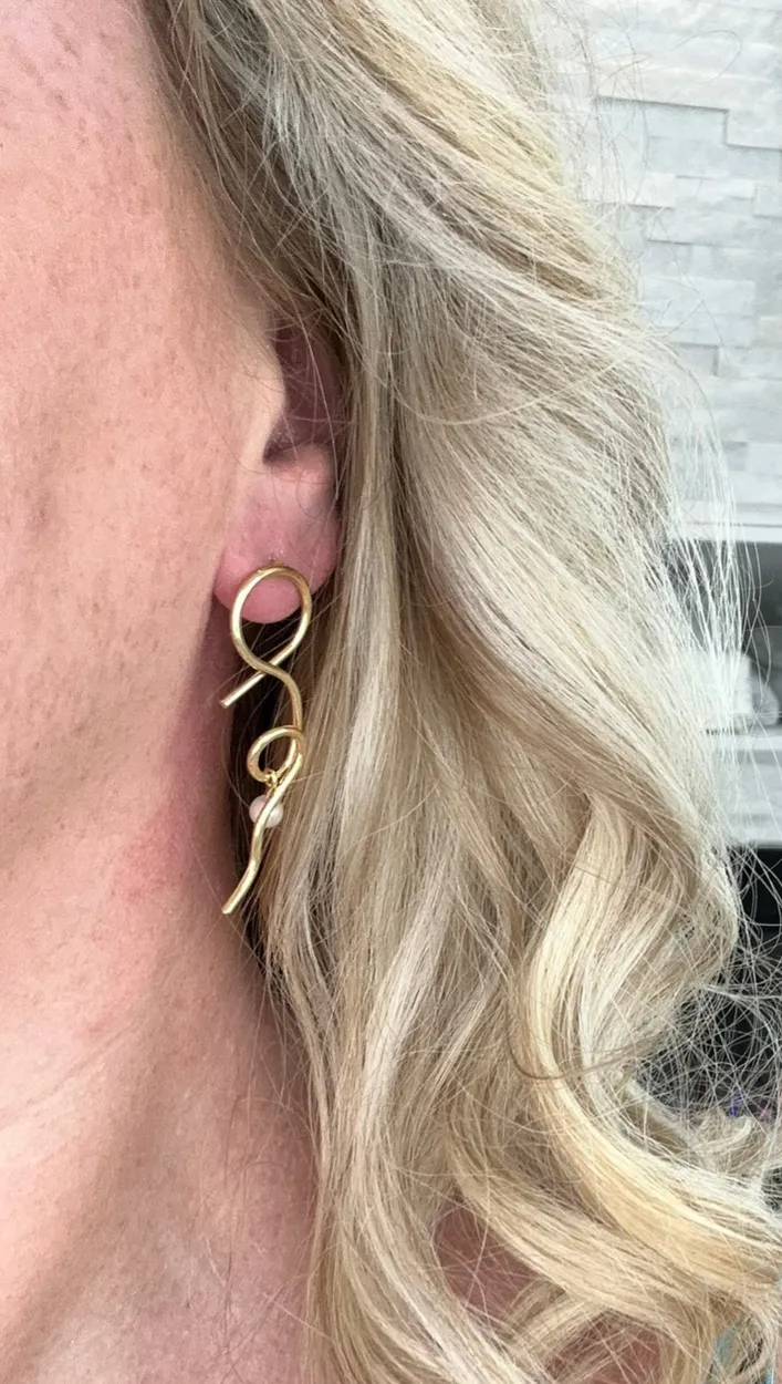 Swirl Pearl Earrings