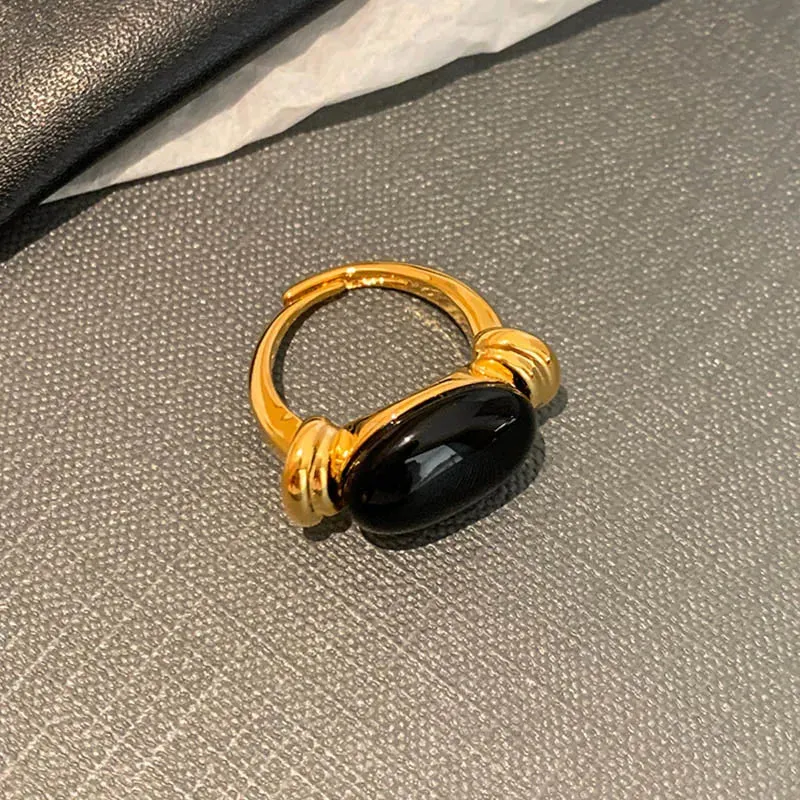 VAIGE Elegant Silver and Gold Oval Black Zirconia Ring